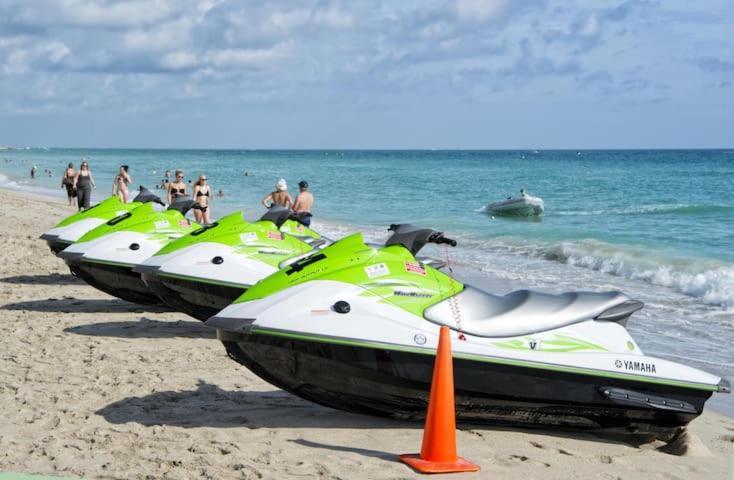 Vacay Spot Experience Luna Sky! 65" Tv Bar, Bbq, Shower Massage Jets, Music, Go To Fl Keys Homestead Esterno foto