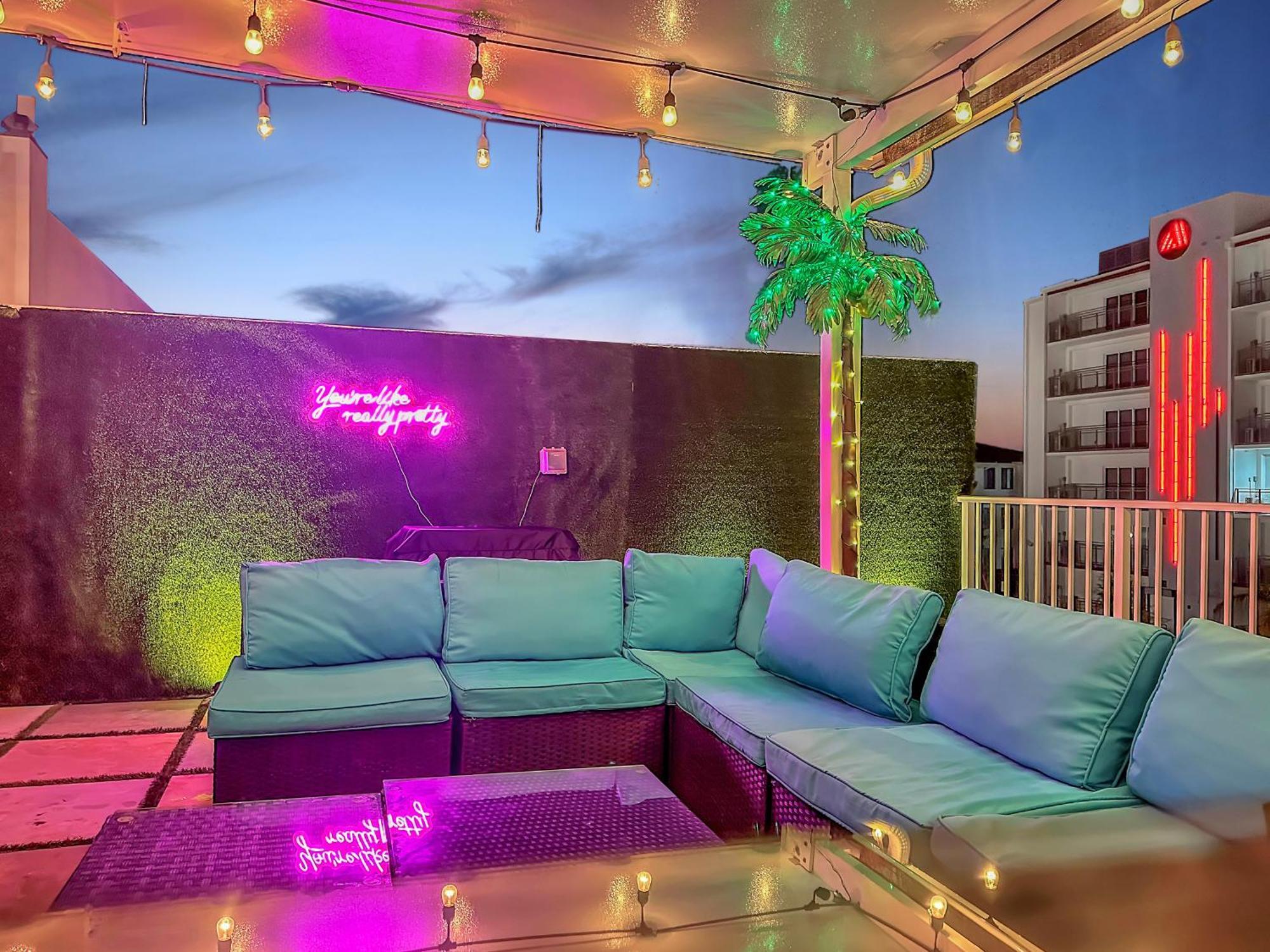 Vacay Spot Experience Luna Sky! 65" Tv Bar, Bbq, Shower Massage Jets, Music, Go To Fl Keys Homestead Esterno foto