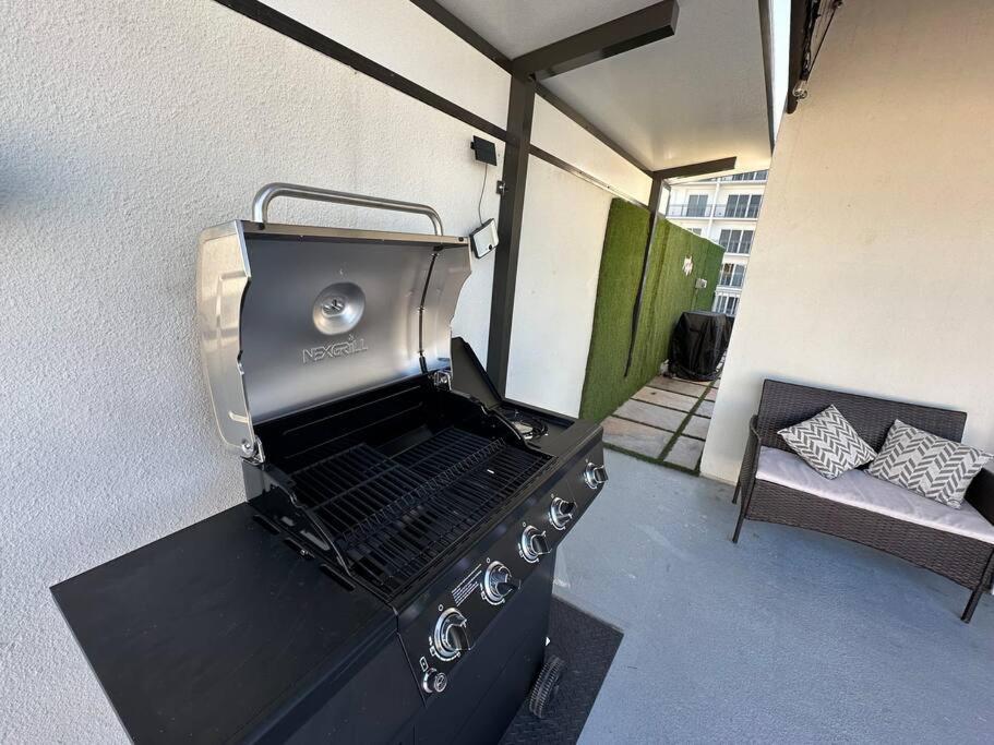 Vacay Spot Experience Luna Sky! 65" Tv Bar, Bbq, Shower Massage Jets, Music, Go To Fl Keys Homestead Esterno foto