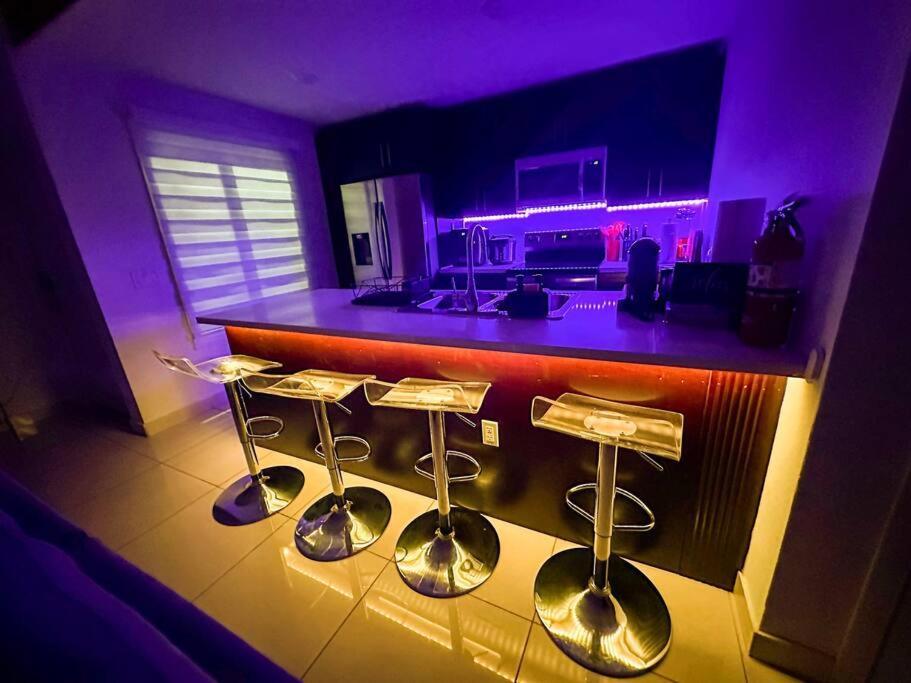 Vacay Spot Experience Luna Sky! 65" Tv Bar, Bbq, Shower Massage Jets, Music, Go To Fl Keys Homestead Esterno foto
